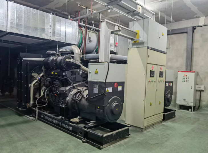 吉林某市公安局上柴股份600KW兩臺(tái)并機(jī)現(xiàn)場(chǎng)安裝合格